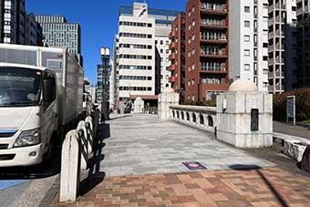 築地市場駅からのルート2